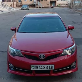 Toyota Camry 2013