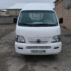 Nissan Urvan 2004