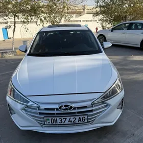 Hyundai Elantra 2019