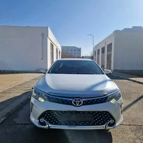 Toyota Camry 2017