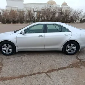 Toyota Camry 2010
