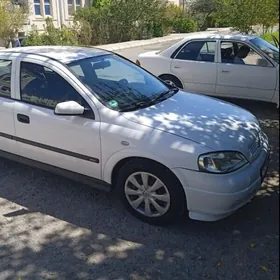 Opel Astra 2001
