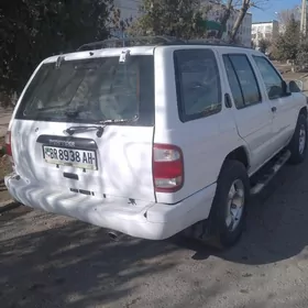 Nissan Pathfinder 1998