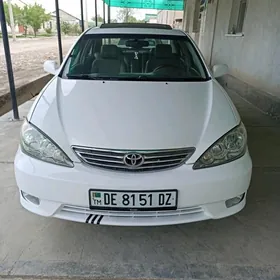 Toyota Camry 2004