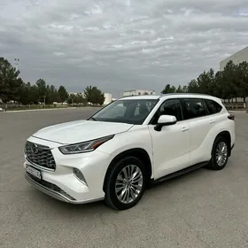 Toyota Highlander 2022