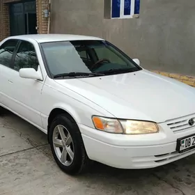 Toyota Camry 1999