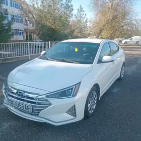 Hyundai Elantra 2020