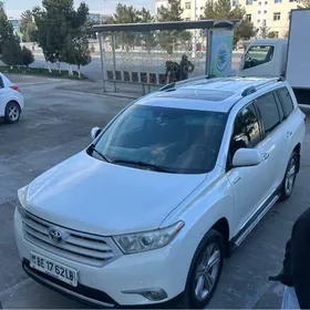 Toyota Highlander 2012