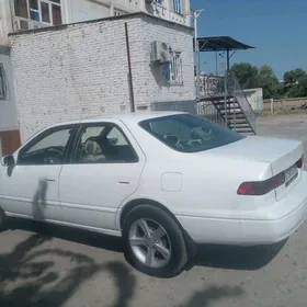 Toyota Camry 1998