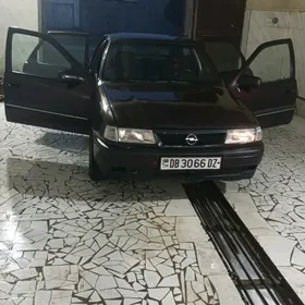 Opel Vectra 1992