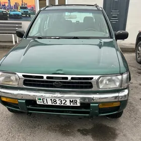 Nissan Pathfinder 1996