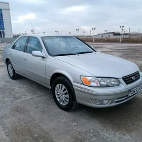 Toyota Camry 2001