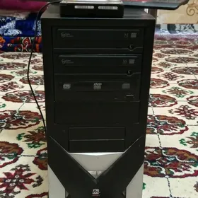 Компютор AMD