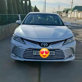 Toyota Camry 2022