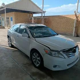 Toyota Camry 2010