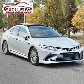 Toyota Camry 2023