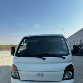 Kia Bongo 2013