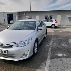 Toyota Camry 2012