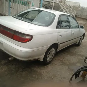 Toyota Carina 1995