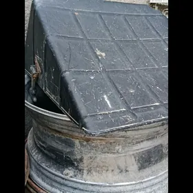 Akumulÿatyr ÿaşik