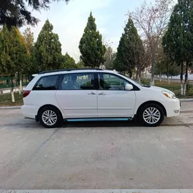 Toyota Sienna 2005