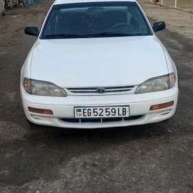 Toyota Camry 1992