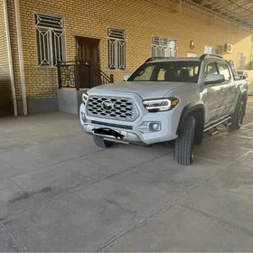 Toyota Tacoma 2023