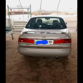 Toyota Camry 2000