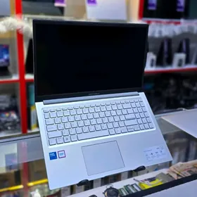 ASUS ULTRA 5/16RAM/512SSD