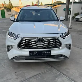 Toyota Highlander 2020