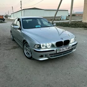 BMW E39 2002