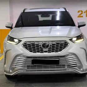 Toyota Highlander 2022