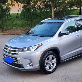 Toyota Highlander 2016