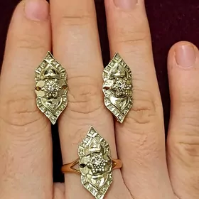 Ýerewan brilliant komplekt