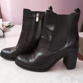 Полусапожки женские раз. 36