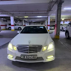 Mercedes-Benz E350 2011