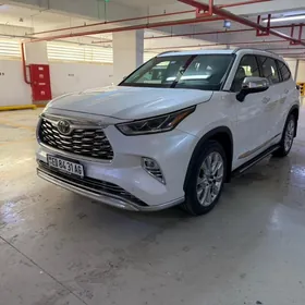 Toyota Highlander 2020