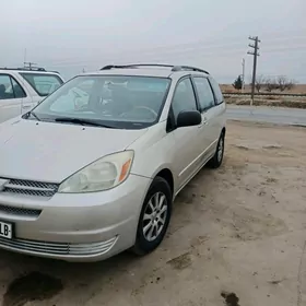 Toyota Sienna 2004