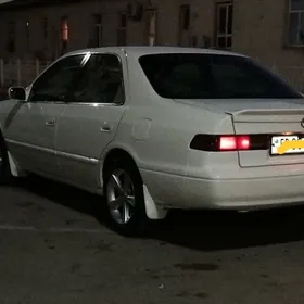 Toyota Camry 1997