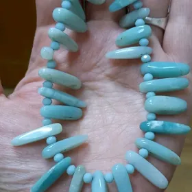 бусы амазонит