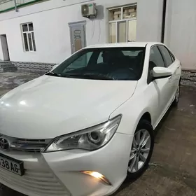 Toyota Camry 2016