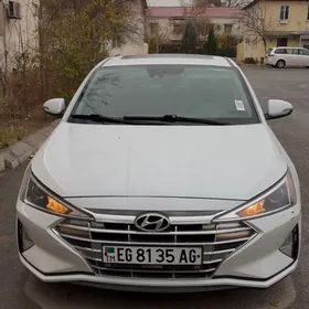 Hyundai Elantra 2020