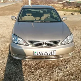 Toyota Camry 2003