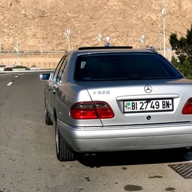 Mercedes-Benz E320 1999