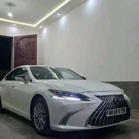 Lexus ES 350 2022
