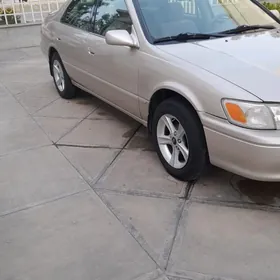 Toyota Camry 1999