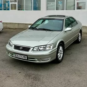 Toyota Camry 2000