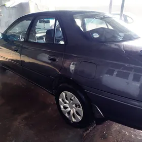 Toyota Carina 1993