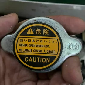 радиатор крышка