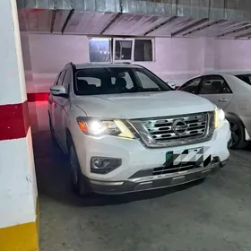 Nissan Pathfinder 2020